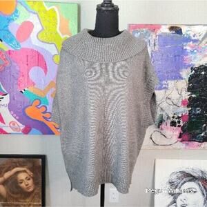Anthropologie Moth Gray Knit Top Small Acrylic